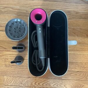 Special Edition Supersonic Hair Dryer Set w/case EUC Only a Few Times